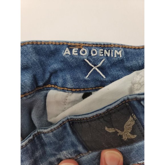 American Eagle Outfitters Super Stretch, Super Low Shortie - Distressed Size 0. - Picture 9 of 11